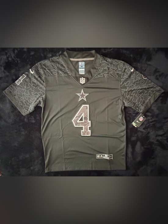 Other - Size L-m jersey